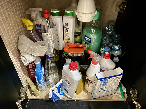 Cleaning products for this AirBnB in Havana