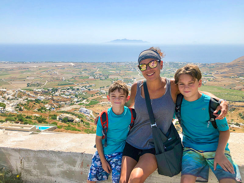 Roadside photo on the route up to Pyrgos, Santorini in Greece